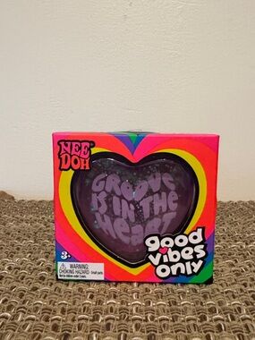 NeeDoh 'Good Vibes Only' Heart Stress Ball - Purple